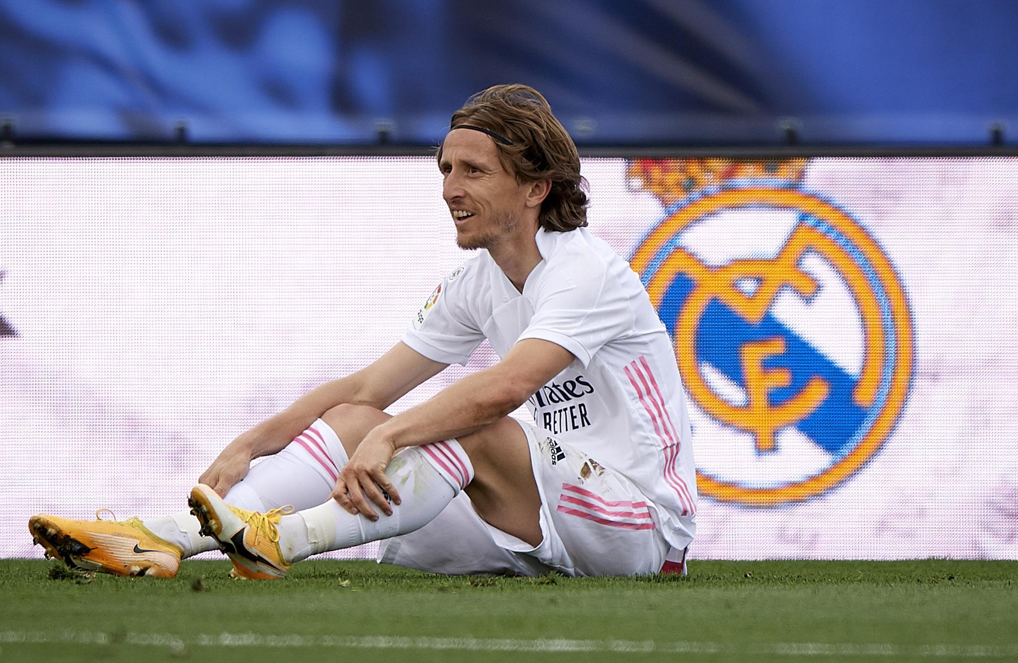 刚刚!里程碑夜比利亚雷亚尔战术微调犹他爵士围绕NBA常规赛临场应变,皇家马德里篮板制胜备战英超的简单介绍 刚刚!里程碑夜比利亚雷亚尔战术微调犹他爵士围绕NBA常规赛临场应变,皇家马德里篮板制胜备战英超的简单介绍