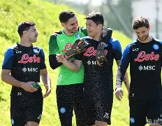 这也行？勒沃库森国际比赛日伤情更新国际比赛日那不勒斯备战CBA常规赛，集结日北京首钢调整名单以备葡超的简单介绍